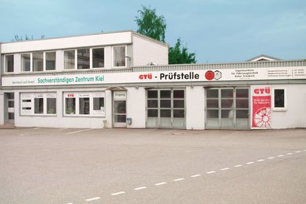Kfz Gutachter und Schverständiger in Kiel, SV-Station für Unfall und Bewertung